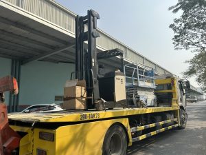Xe nâng CROWN Reachtruck dòng ESR